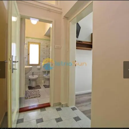 Lägenhet Lea - Two Bedroom Paolo *