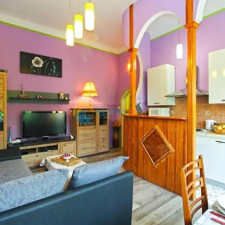 Lägenhet Lea - Two Bedroom Paolo *