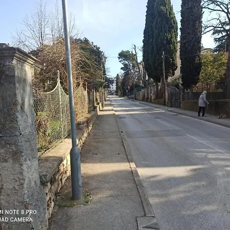 Lea - Two Bedroom Paolo