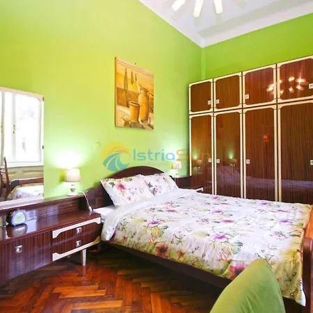 Apartment Lea - Two Bedroom Paolo Pula