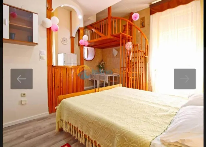 Lea - Two Bedroom Paolo Pula