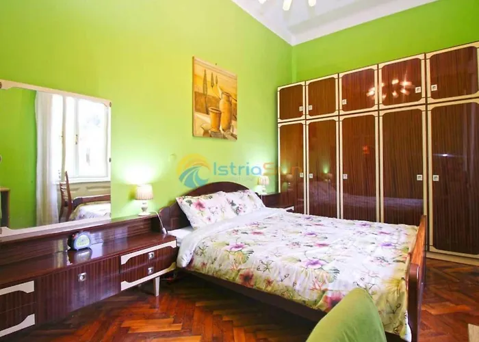 Apartment Lea - Two Bedroom Paolo Pula