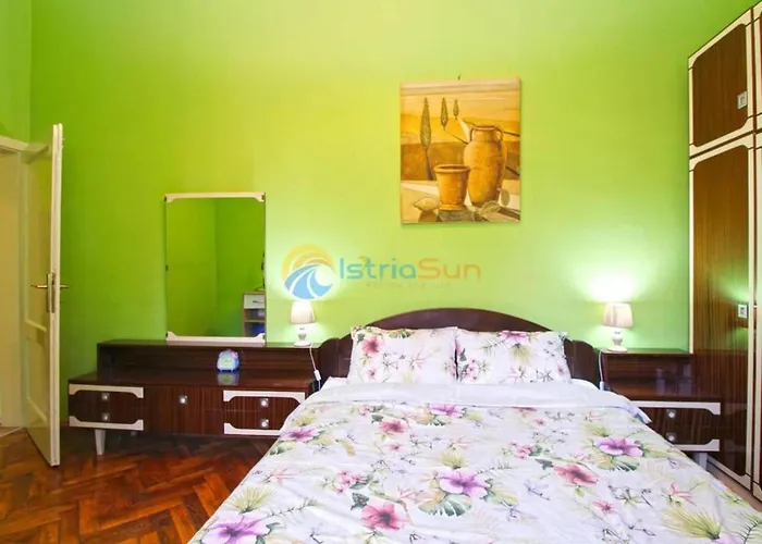 Apartment Lea - Two Bedroom Paolo *